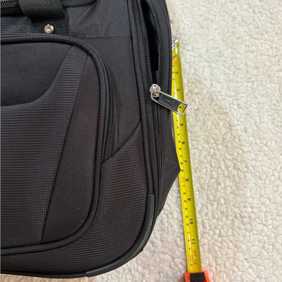 TRAVELPRO Black Maxlite 5 Soft Tote - Picture 12 of 12